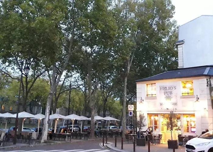 Le Petit Mansart